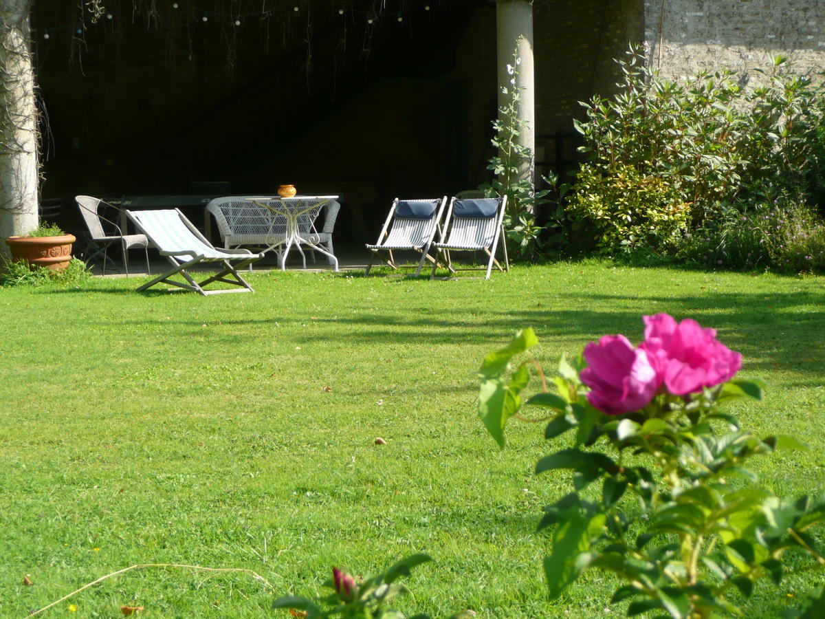 Manoir De Bois En Ardres Bed & Breakfast Exterior foto