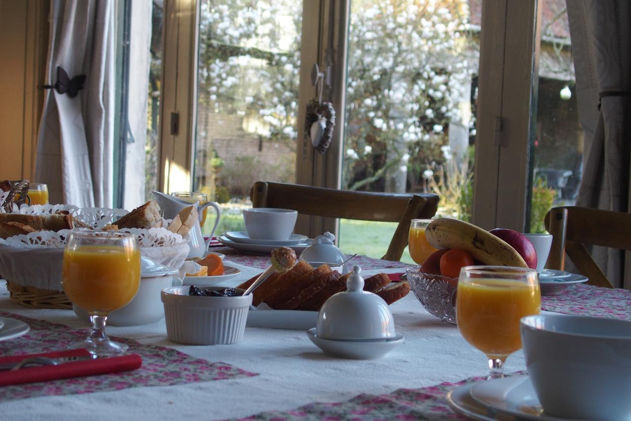 Manoir De Bois En Ardres Bed & Breakfast Exterior foto